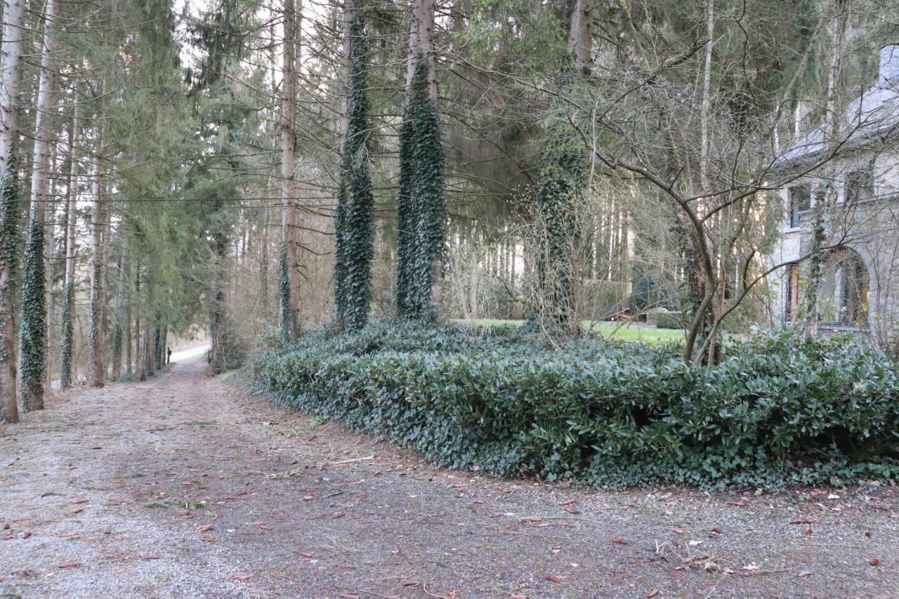 Villa Le Portail Des Ardennes Nassogne Exterior foto